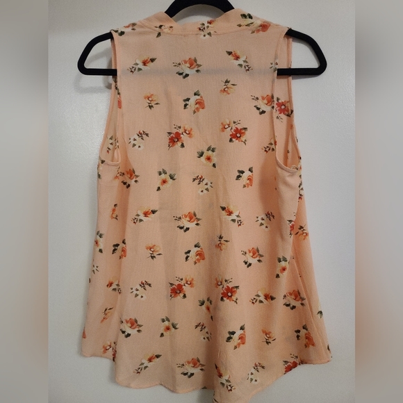 Pink top - Picture 2 of 4